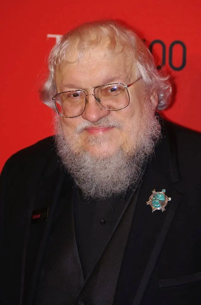 Am fost să dau declarație la Serviciul de Combatere a Criminalității Organizate că NU EU SUNT JON SNOW!