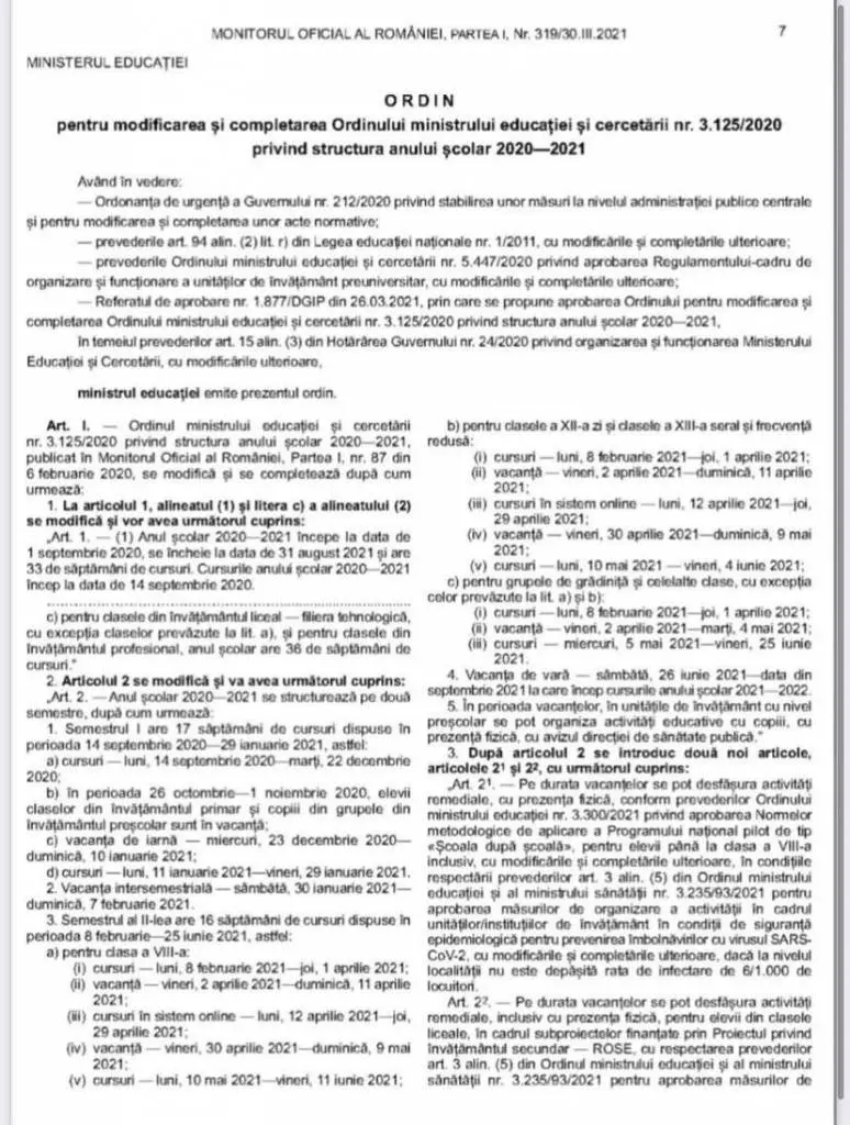Din 2 APRILIE elevii din clasele non-terminale intră în VACANȚA de o lună [VEZI STRUCTURA ANULUI ȘCOLAR]