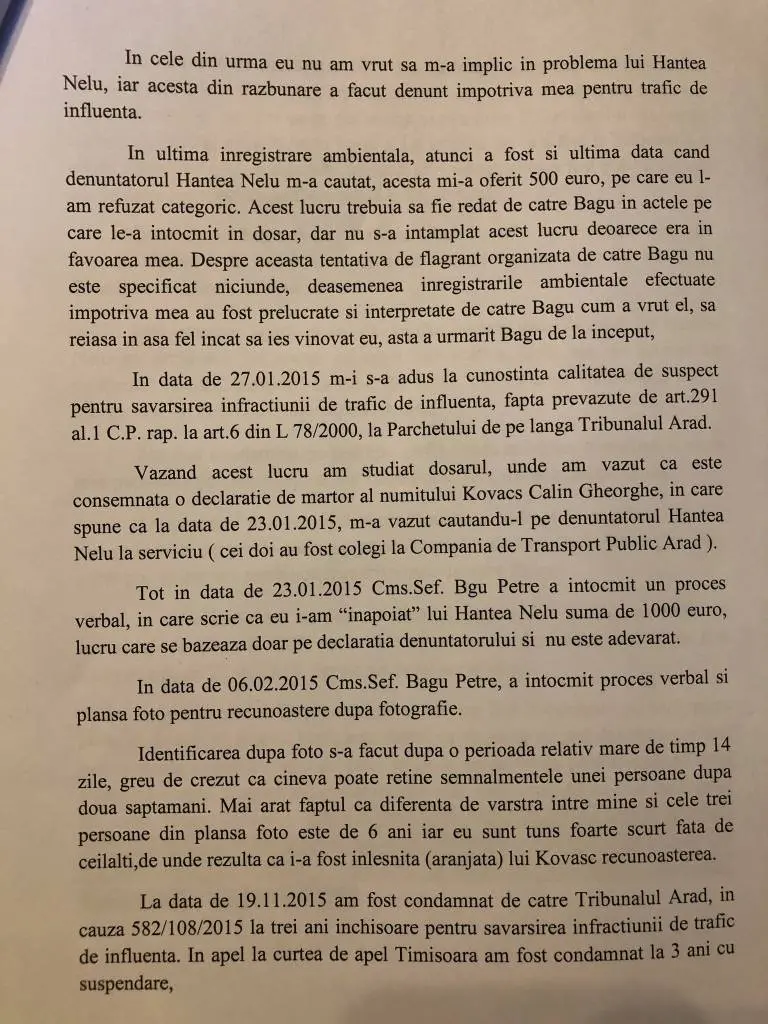 [ACTUALIZARE 2] Mai mulți susținători ai cauzei lui Ovidiu Costea s-au prezentat cu PANCARTE în fața PALATULUI DE JUSTIȚIE DIN ARAD la înfățișarea-cheie din PROCESUL ÎN CĂUTAREA DREPTĂȚII pe care-l duce fostul polițist „executat” de un sistem pervers!