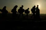 Guvernul merz sfidează verdictul instanței și menține controalele la frontieră. Expulzări accelerate către siria și afganistan 17 imigranti