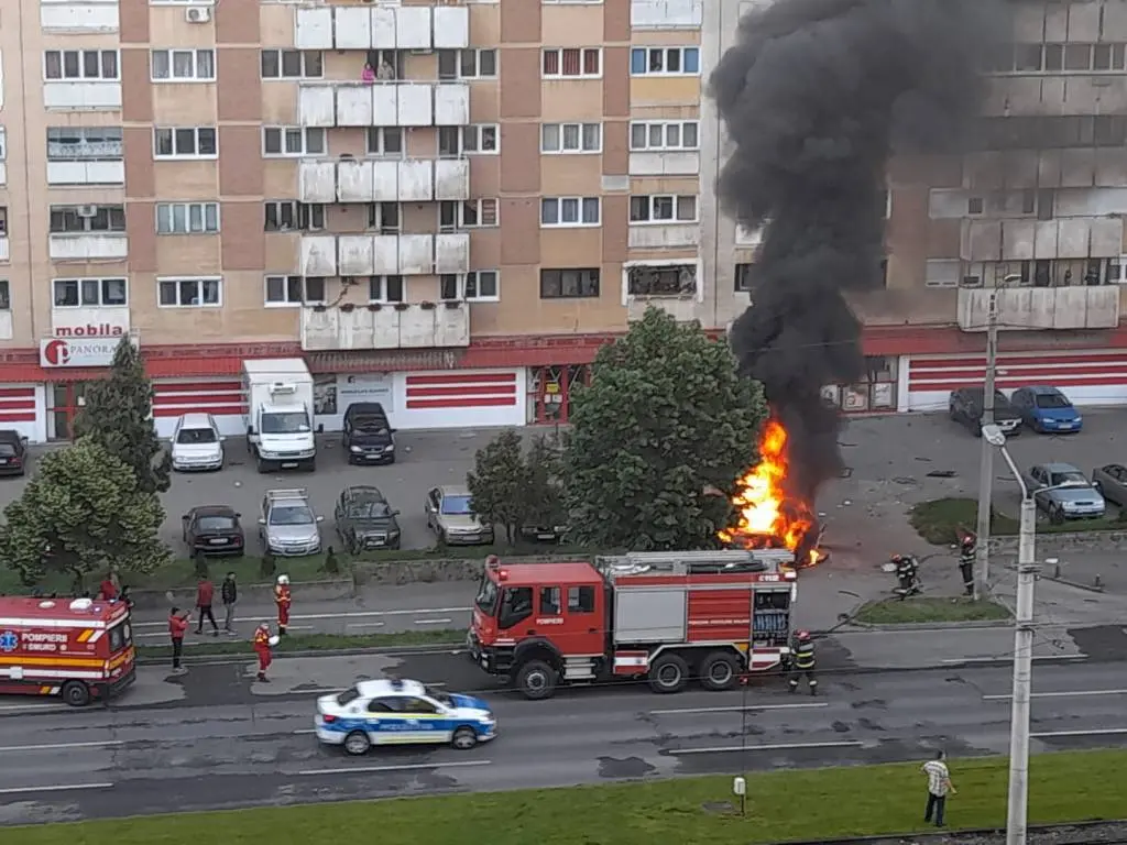 [ACTUALIZARE 7] Cu 300 de agenți SRI în hoteluri și pensiuni, cu toți interlopii scoși la „cafea” de toți polițiștii din Arad, cu portbagajele pline de dovezi ale „frăției eterne” dintre aceștia, ANCHETATORII CAZULUI CRIȘAN au... MINUS O PISTĂ - cea reală!