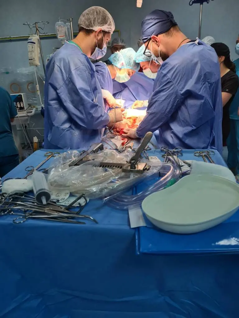 Prima PRELEVARE DE CORD de la Arad: inima unei tinere de 30 de ani, aflată în moarte cerebrală, va continua să bată pentru o altă viață
