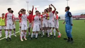 uta s-a calificat în semifinalele