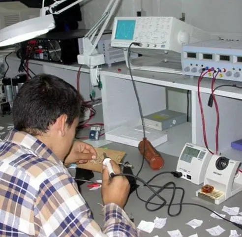 [OFERTĂ EDUCAȚIONALĂ – Liceul Tehnologic „ Aurel Vlaicu”] Calificarea – Tehnician electrician electronist auto (clasa a IX-a liceu)
