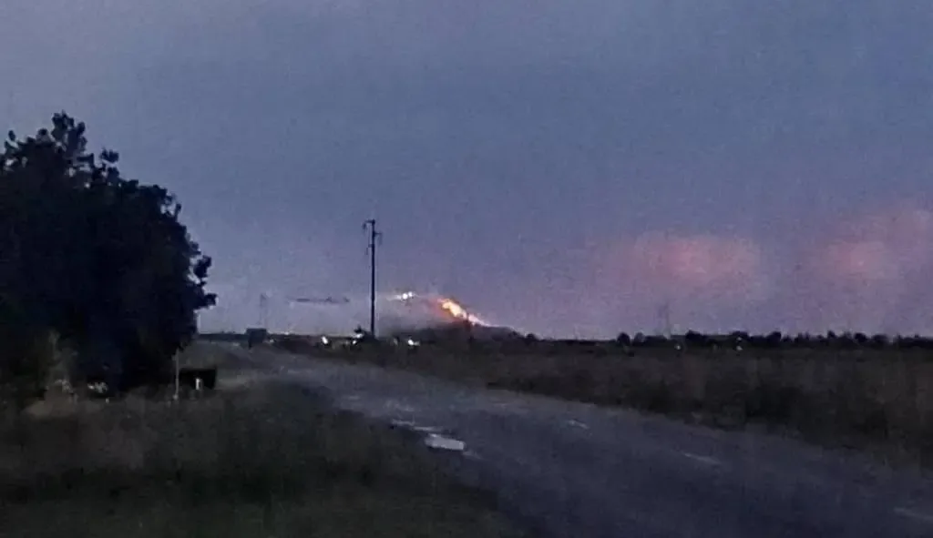 [ACTUALIZARE 4] ISUJ Arad: Incendiul de la groapa de gunoi a fost lichidat