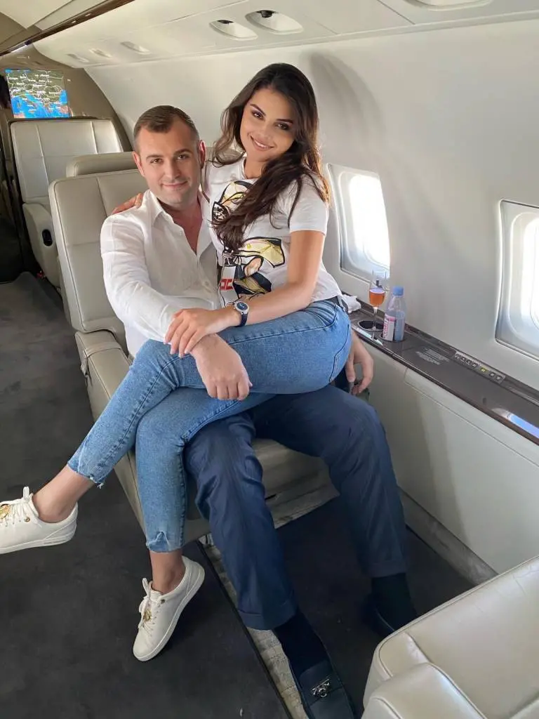 [ACTUALIZARE 2] „Miss Supranaţional Europe 2018” se dă „virgină în mass-media” și somează TOATE PUBLICAȚIILE să șteargă articolele care o vizează în cauzele privind șantajele și tentativa de otrăvire a milionarului Adrian Luca. Cu cele despre „cât e de frumoasă” n-are treabă...