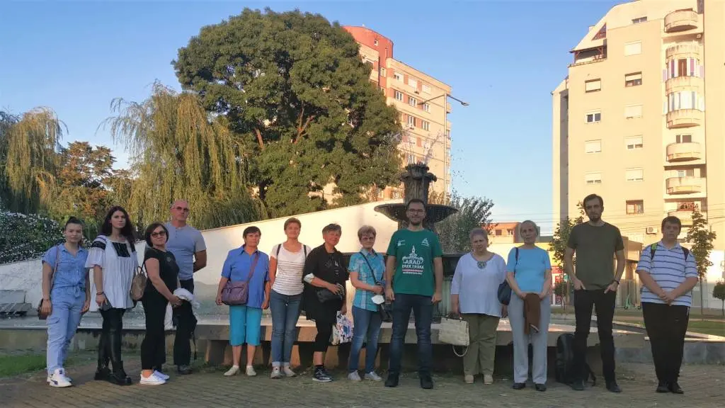 Mai bine „Turist la tine acasă” decât nicăieri. „Arad Free Tours” a organizat 8 tururi tematice într-o lună