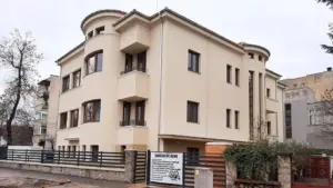 clădirea „policlinicii cfr” a fost
