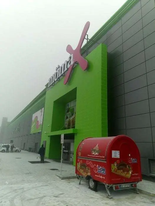 [ACTUALIZARE] „Mömax“ Arad își așteaptă clienții începând de joi. Primii 200 vor beneficia de Premii SURPRIZĂ!