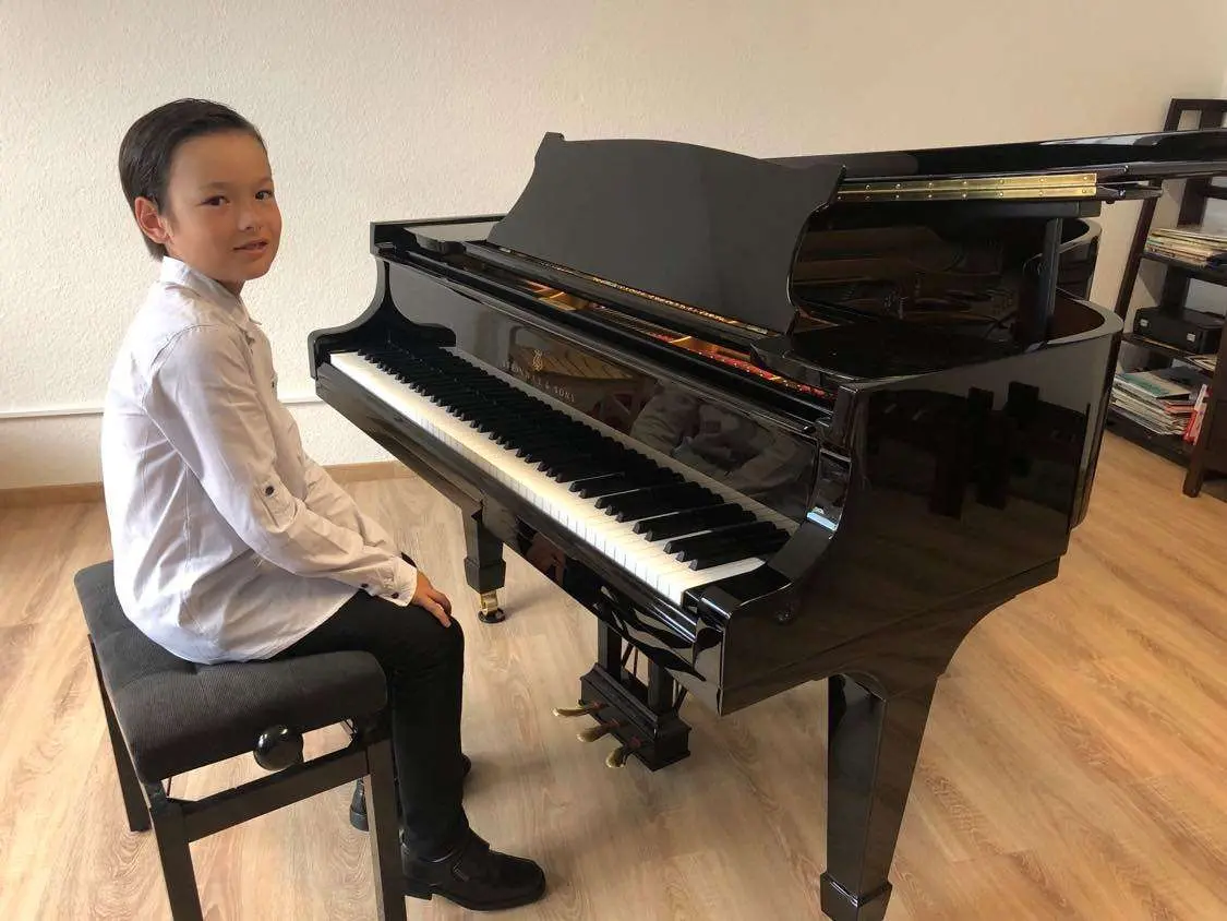Frații Charlene și Sean Lieberwirth din Wiesbaden (Germania) sunt invitații speciali ai primei seri a Tribunei Tinerelor Talente de la Filarmonică