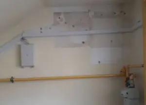 dispar cablurile și echipamentele dezafectate