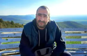 Nou îndreptar al bolilor-exercițiu de gândire pentru imbecili cu diplomă 21 george simonca