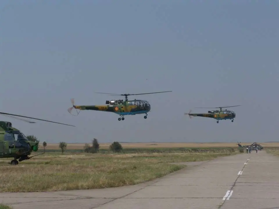 Un elicopter IAR-316B survolează Aradul în perioadele 13 – 15 și 18 – 20 aprilie, în intervalul orar 16.00 – 23.00. Este vorba despre ZBORURI DE INSTRUIRE!