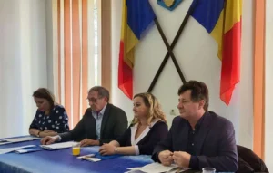 l-au chemat pe primarul socodorului