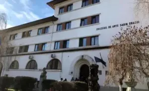 colegiul de arte „sabin drăgoi”
