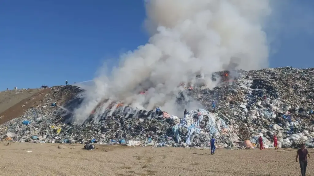 incendiu la groapa de gunoi