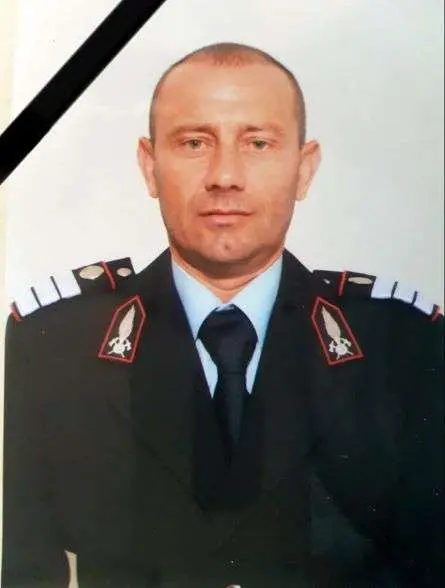Aurel ROȘCA, pompier SUMRD și paramedic, A MURIT SUBIT în curtea Spitalului Județean. Avea 45 de ani