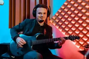 alumni u.v.v.g. arad” prezintă absolvenți