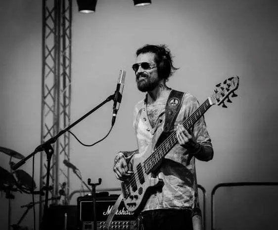 THY VEILS va susține un concert live în clubul Escape din Timișoara