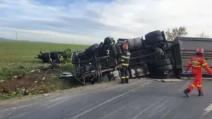 o persoană decedată și trei