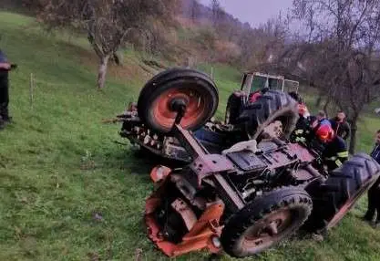 accident_tractor_lazuri
