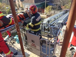 un bărbat în vârstă