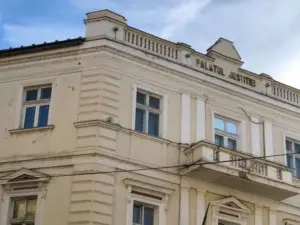 programul tribunalului și judecătoriei arad