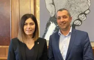 adrian wiener se laudă