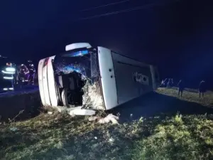zece victime ale accidentului