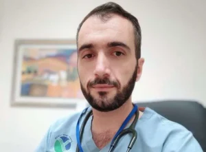 alumni u.v.v.g. arad” prezintă absolvenți
