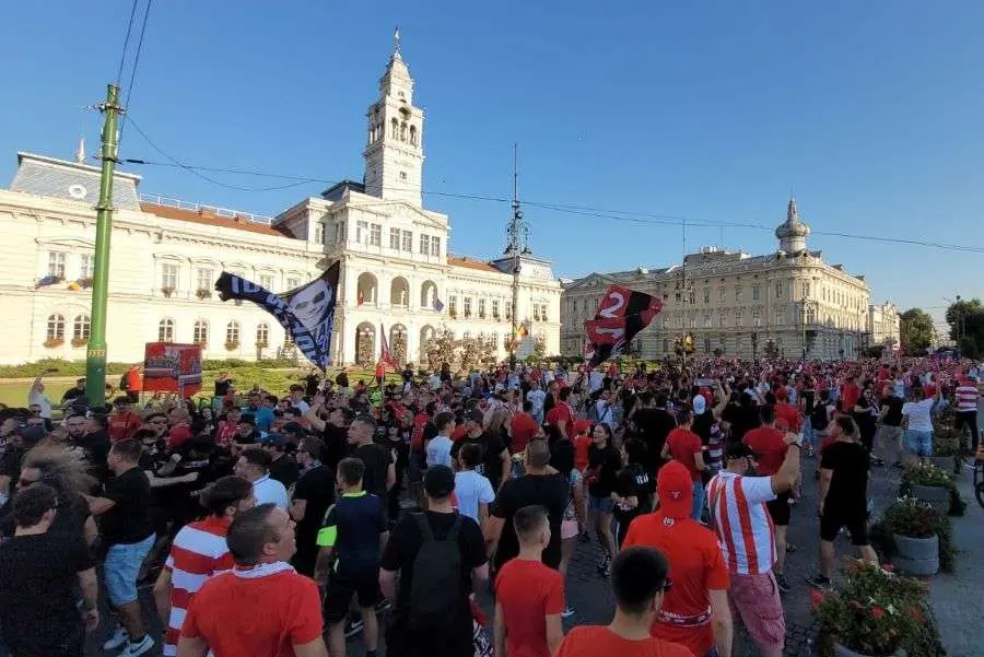 suporterii-aradeni-la-protest