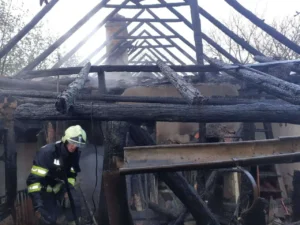 alte două incendii cauzate