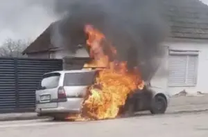 masina incendiata