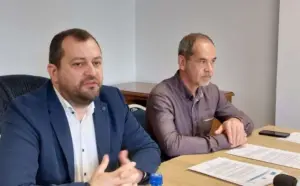 filme”: „conducerea sc aeroportul arad
