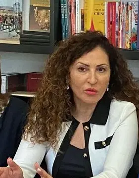 Forumul Prieteniei şi Colaborării Româno-Chineze se prezintă: Ana-Maria Dragoş