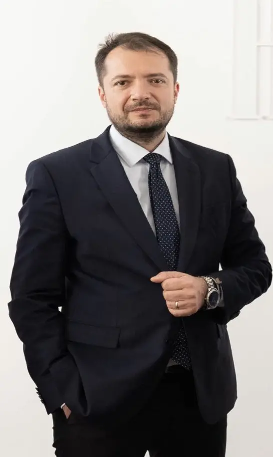 Profile în câteva linii: ANDREI IONIȚĂ, Decan al Baroului de avocați Arad