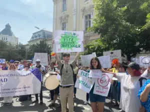 protest profesori 8iunie 20 1