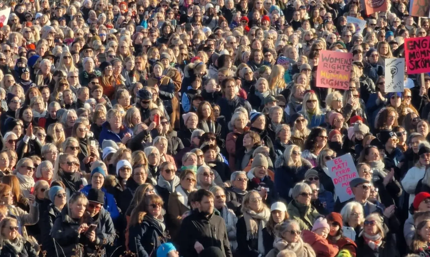 în semn de protest