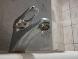locuitorii cartierului confecții rămân fără