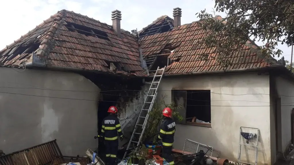 incendiu masca