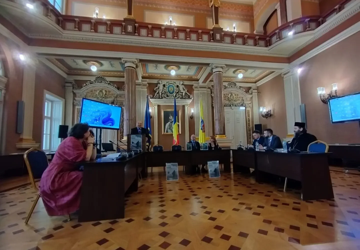 file din istoria umanității la arad