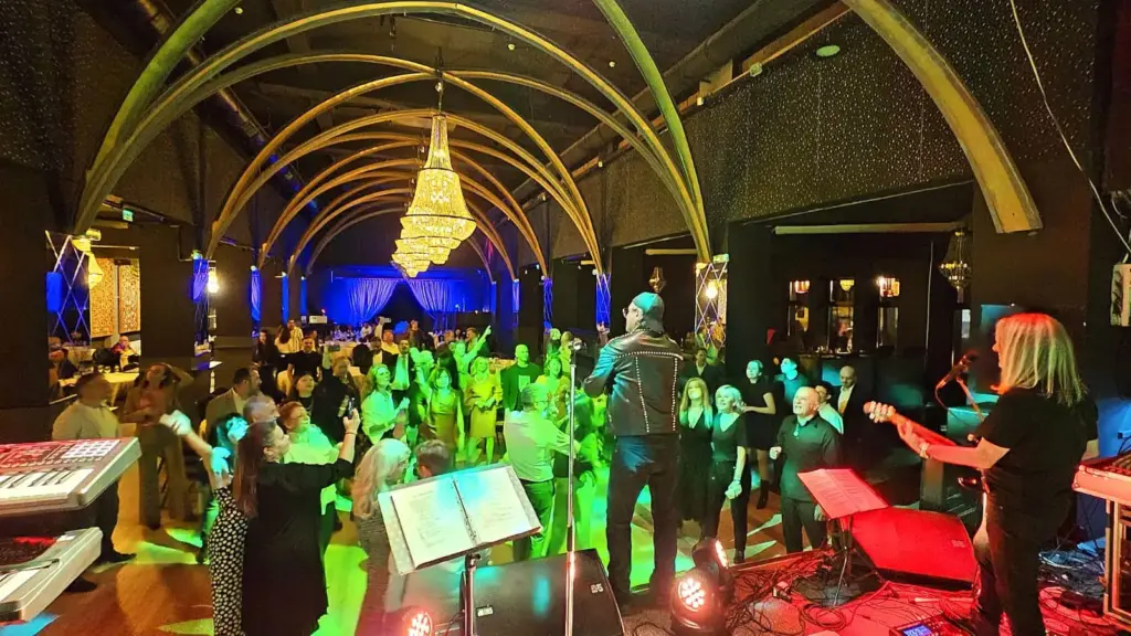 aradeni la bucuresti 6