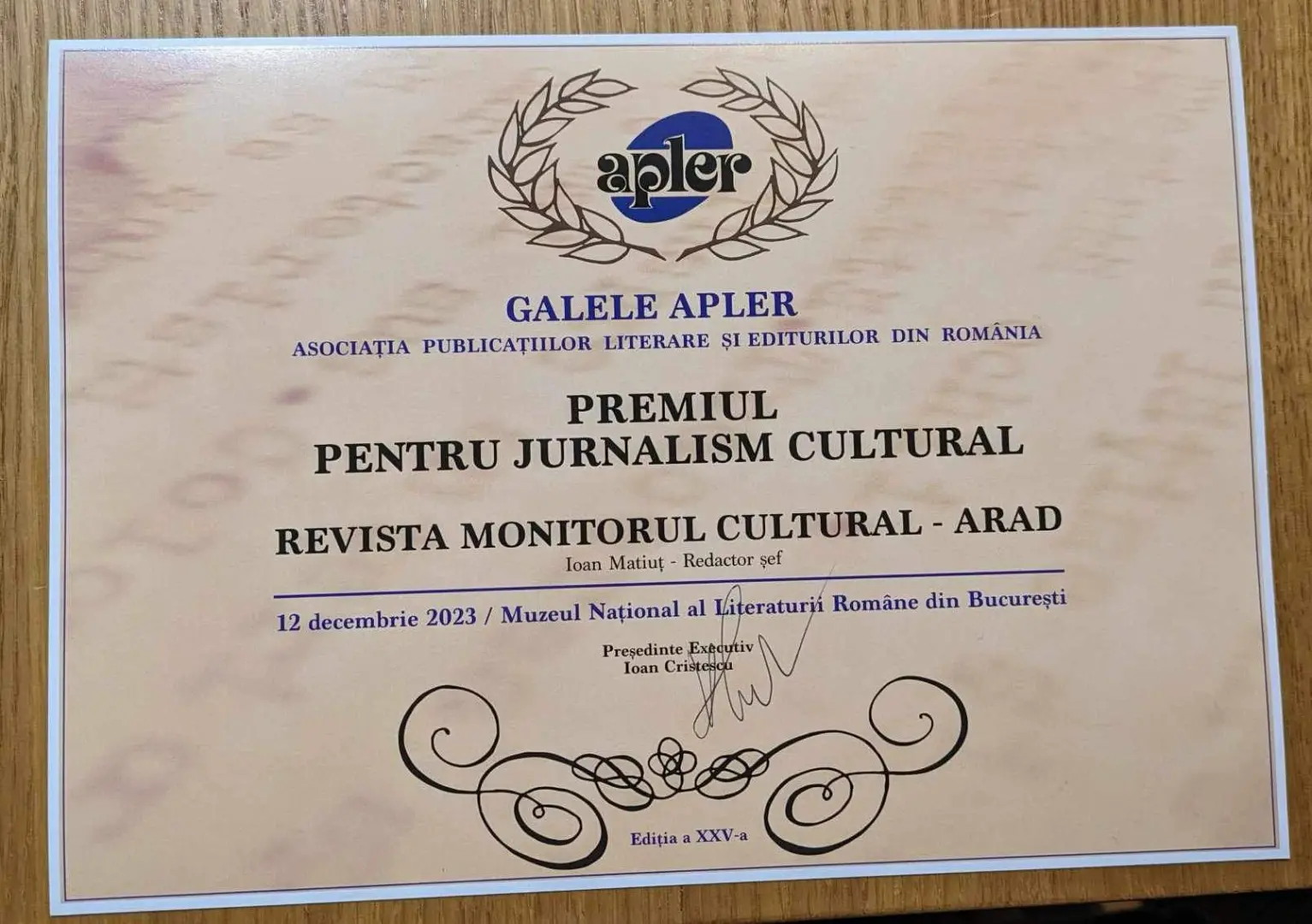 monitorul cultural premiu apler