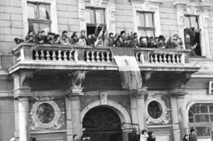istoria e o curvă iar politica