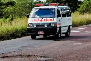 un bărbat din india