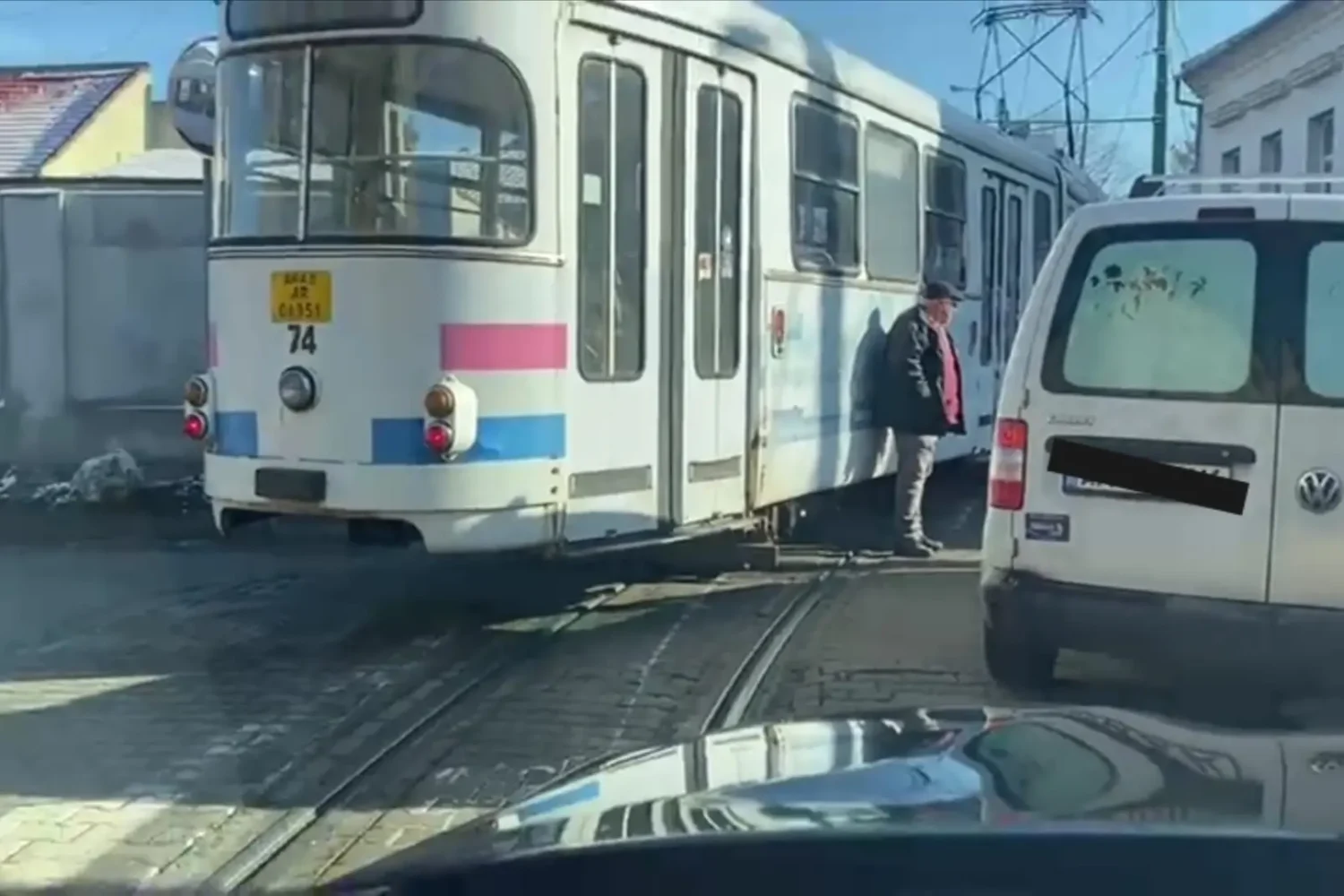 tramvai deraiat în centrul vechi