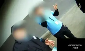 un bărbat de 51