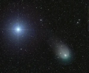 Cometa Diavolului se îndreaptă către noi