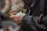 Schimbări majore la pilonul ii de pensii: retragerile integrale vor fi eliminate 18 pensii