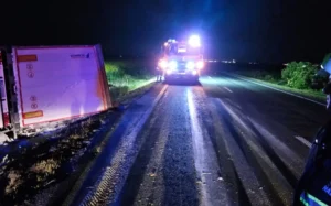 trei persoane au fost transportate